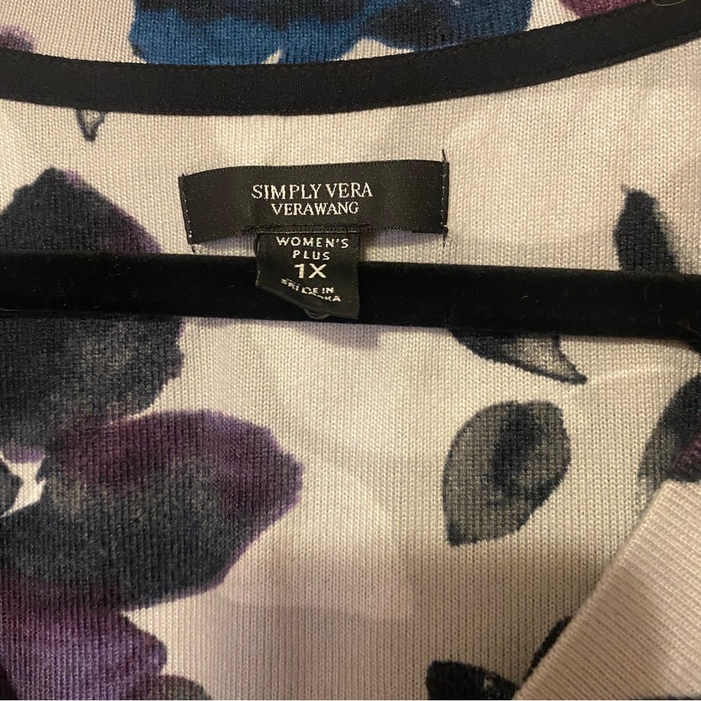 Simply Vera Floral Dress - Picture 3 of 5